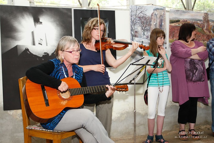 img00074.jpg